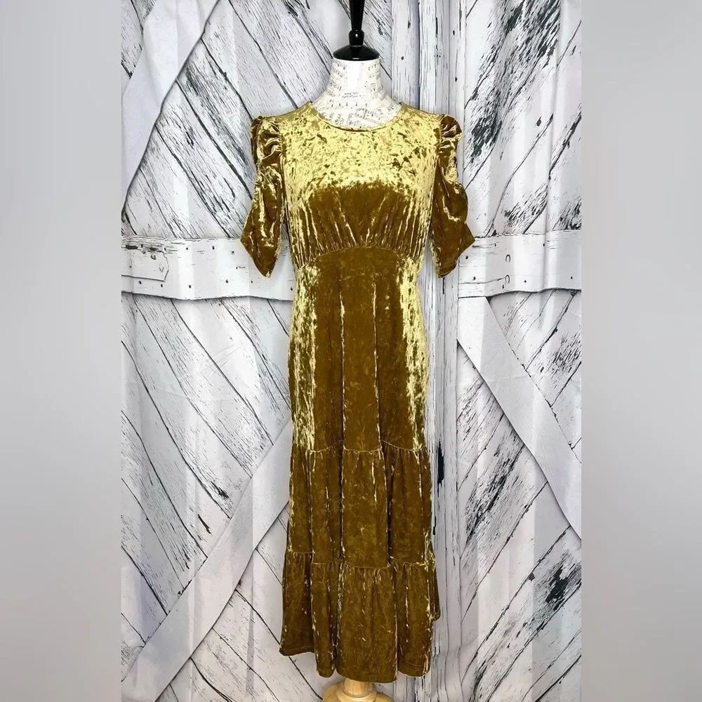 WHO WHAT WEAR Velvet Boho Midi Dress Puff Sleeve Gold Size M